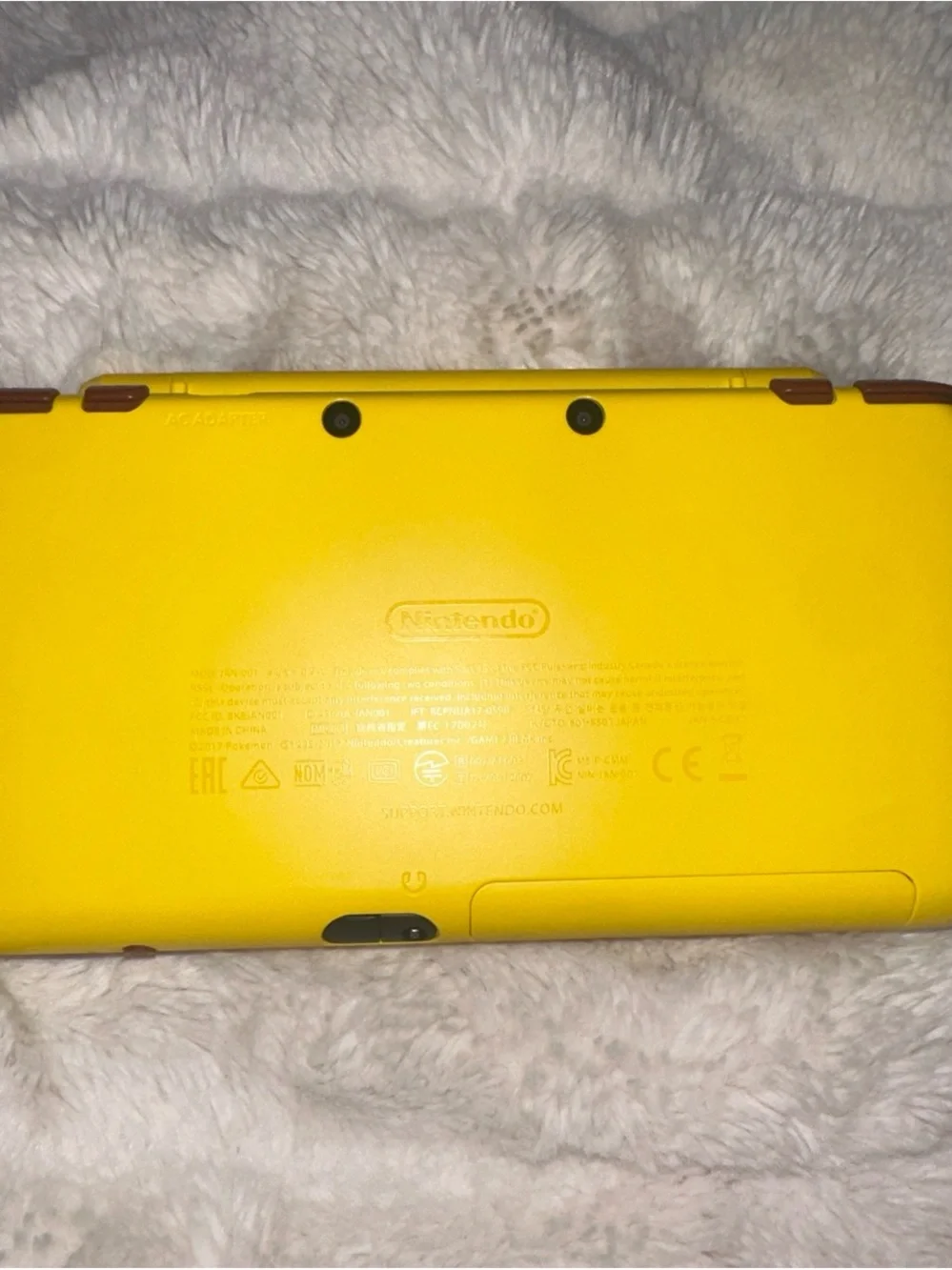 Nintendo 2DS XL - Pikachu Edition Handheld Console